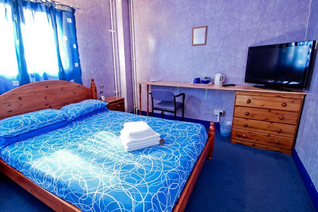 Caledonia Hotel Rosyth Room photo